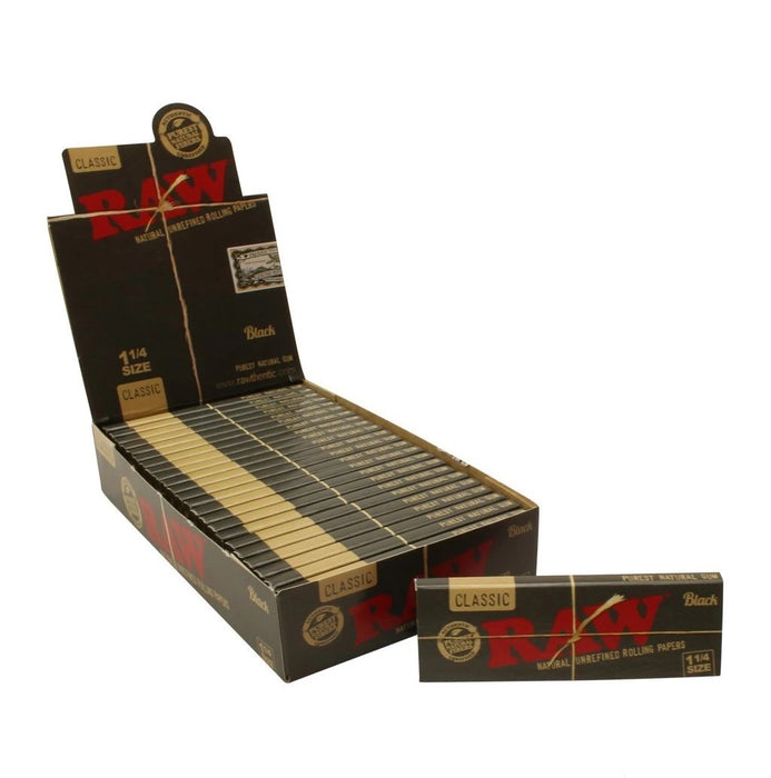 RAW Black Classic 1¼ Rolling Paper - SmokeZone 420